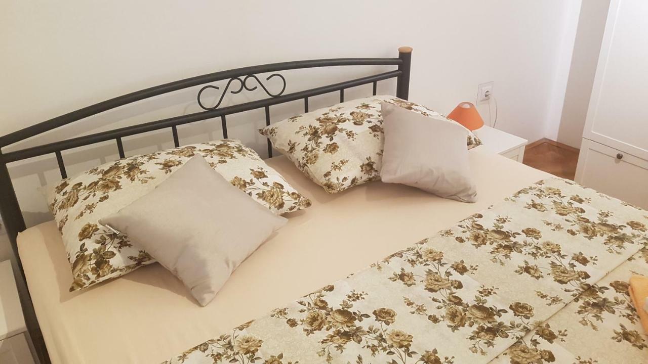 Apartment 22 Omiš Dış mekan fotoğraf